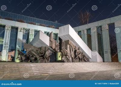 网游连锁店与游戏开发商合作共赢之路